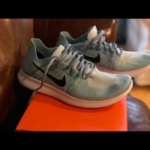 Nike Free Run Flyknit